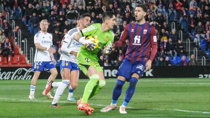 La contracrónica del Eldense-Real Zaragoza (1-1): Edgar Badía cae de pie