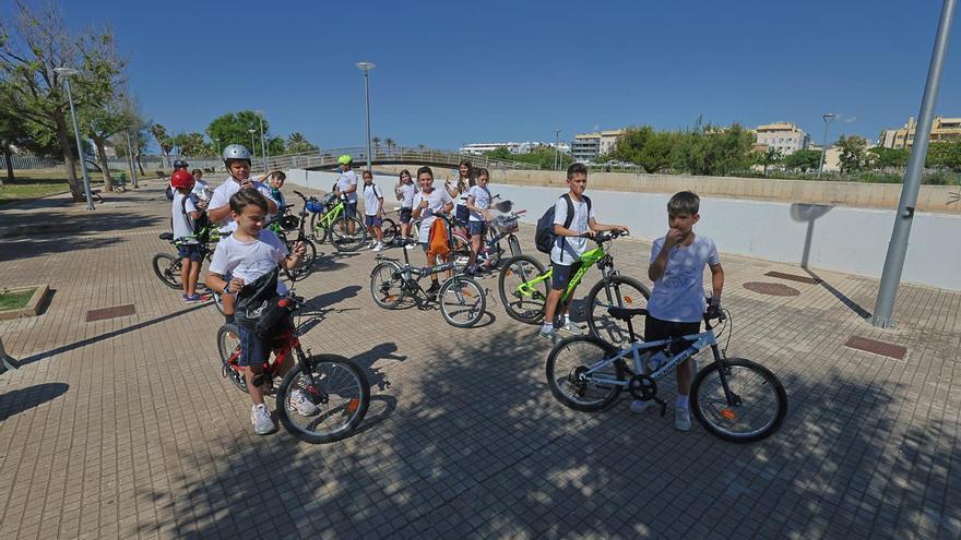 II Bicicletada Escolar en Coll d’en Rebassa para reivindicar el día de la bicicleta y la semana del medio ambiente