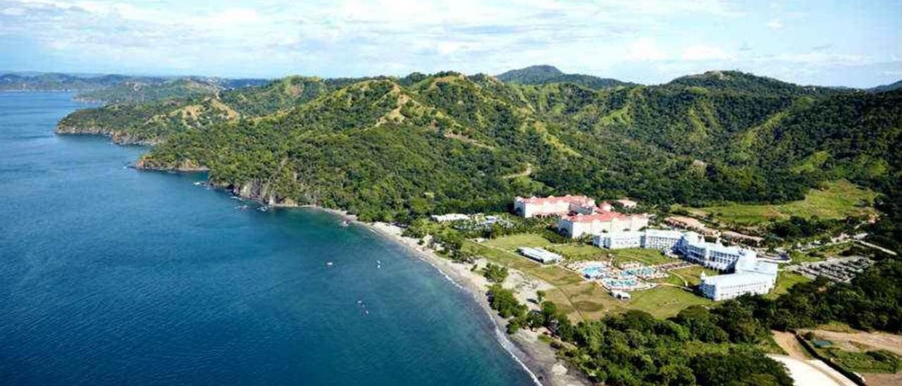 La cadena RIU cuenta con dos hoteles en Playa Matapalo, en Guanacaste, Costa Rica.