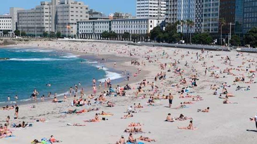 Las temperaturas alcanzarán los 30º pero se esperan tormentas en el interior