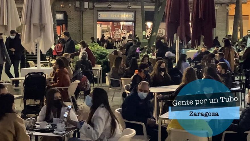 Las calles de Zaragoza se llenan bajo la atenta mirada de la Policía