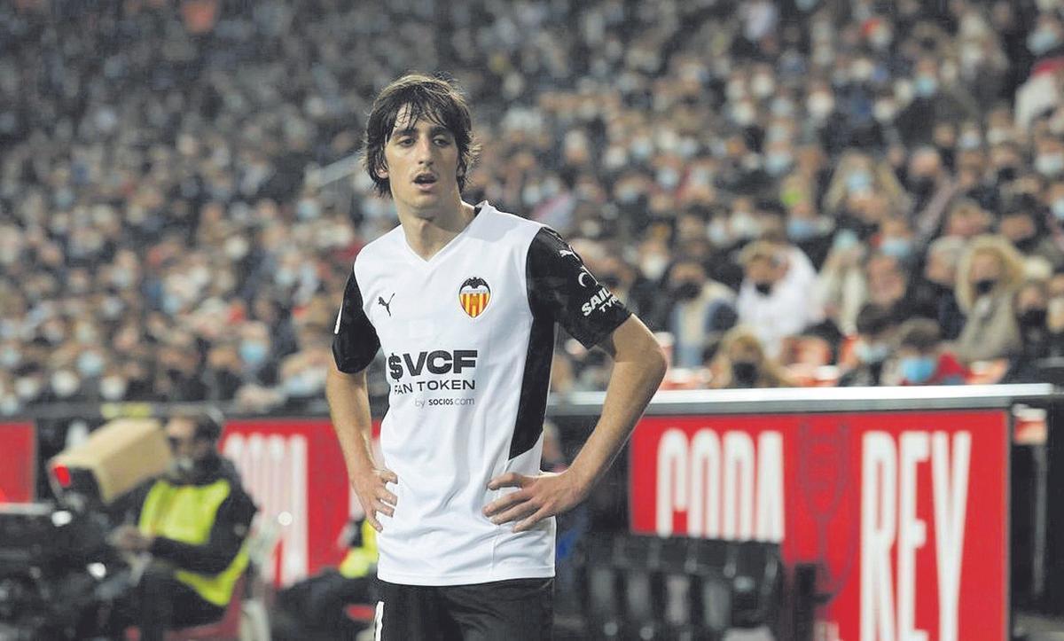 Bryan Gil fue de más a menos como valencianista.