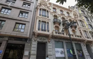 Una promotora gallega compra un edificio histórico de la calle San Francisco