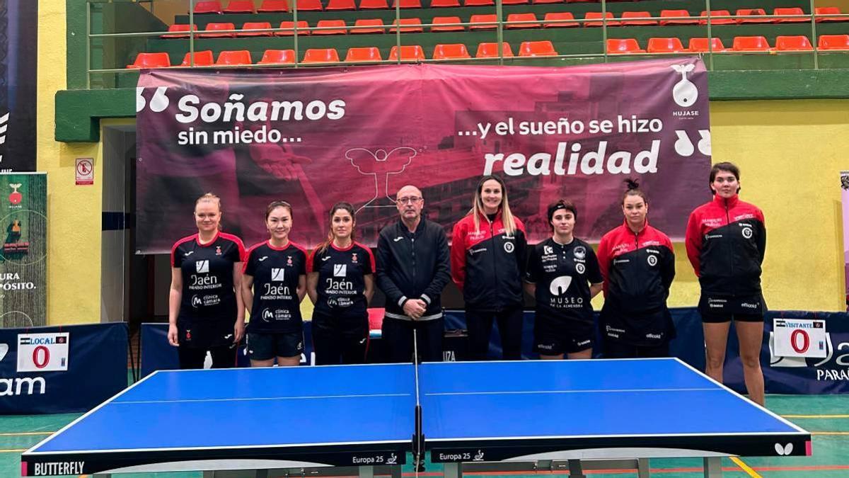 Participantes en el duelo Hujase Jaén Museo de la Almedra Priego de tenis de mesa.