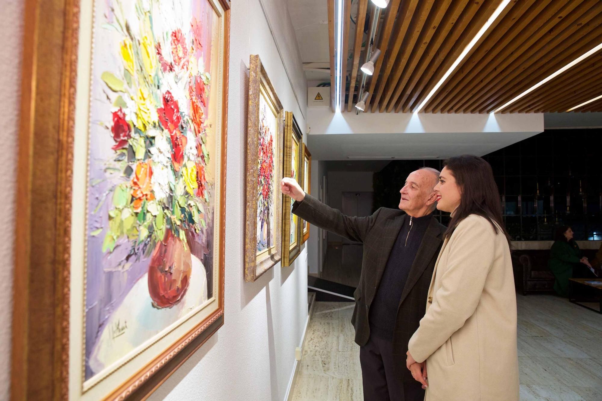 Inaugurción de la exposición sobre la última etapa del pintor Ruiz Morante en el Colegio de Médicos de Alicante