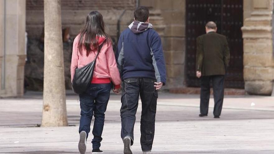 Las parejas malagueñas optan, cada vez más, por casarse o divorciarse ante el notario.