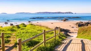 Dos rutas para descubrir el paraíso oculto en una isla gallega: poco masificada y el mejor pulpo de Galicia