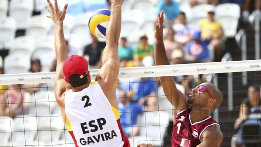 Derrota de Herrera y Gavira en voley playa masculino