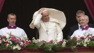 La salut del Papa desencadena la rumorologia vaticana
