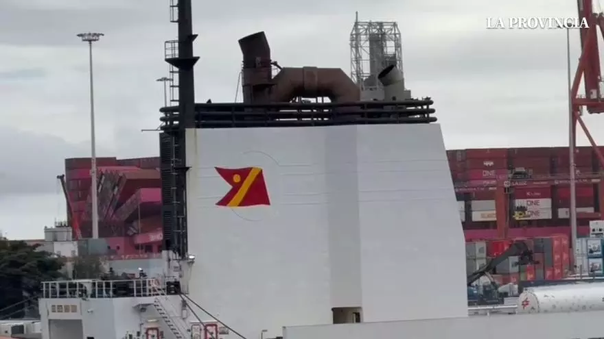 Atraque de riesgo en el Puerto de Las Palmas