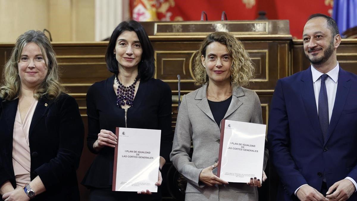 Las presidentas del Senado y del Congreso, Pilar Llop y Meritxell Batet, respectivamente, presentan el Plan de Igualdad de las Cortes.