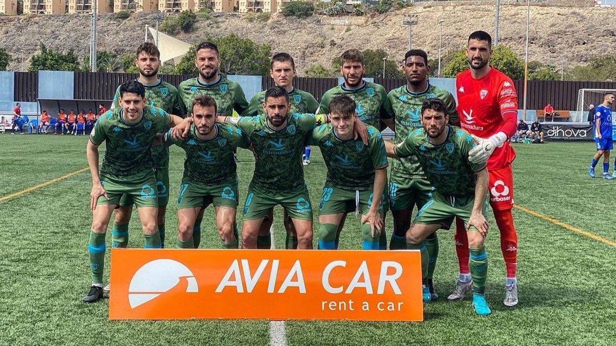 Once inicial del Villanovense en su duelo ante el San Fernando.