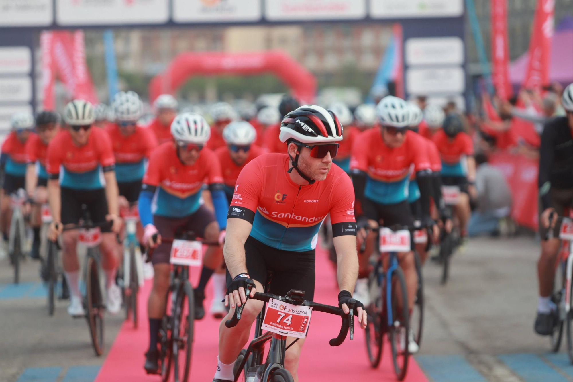 Búscate en el Gran Fondo por València 2025
