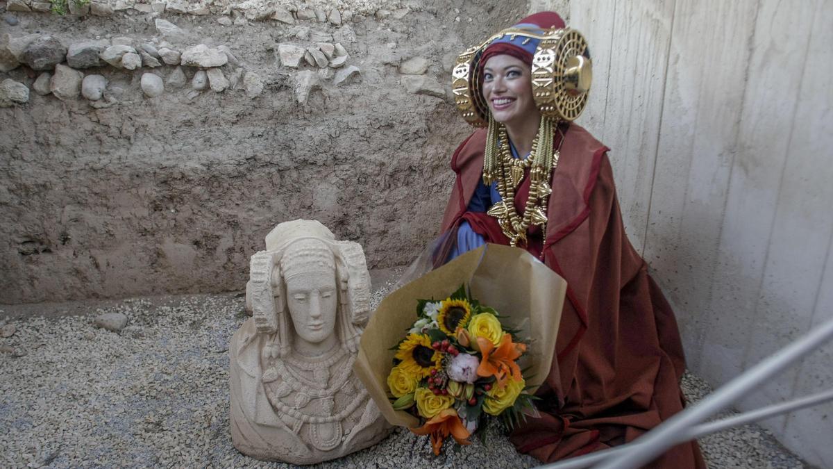 Una imagen de la Dama Viviente en el lugar donde se halló el busto