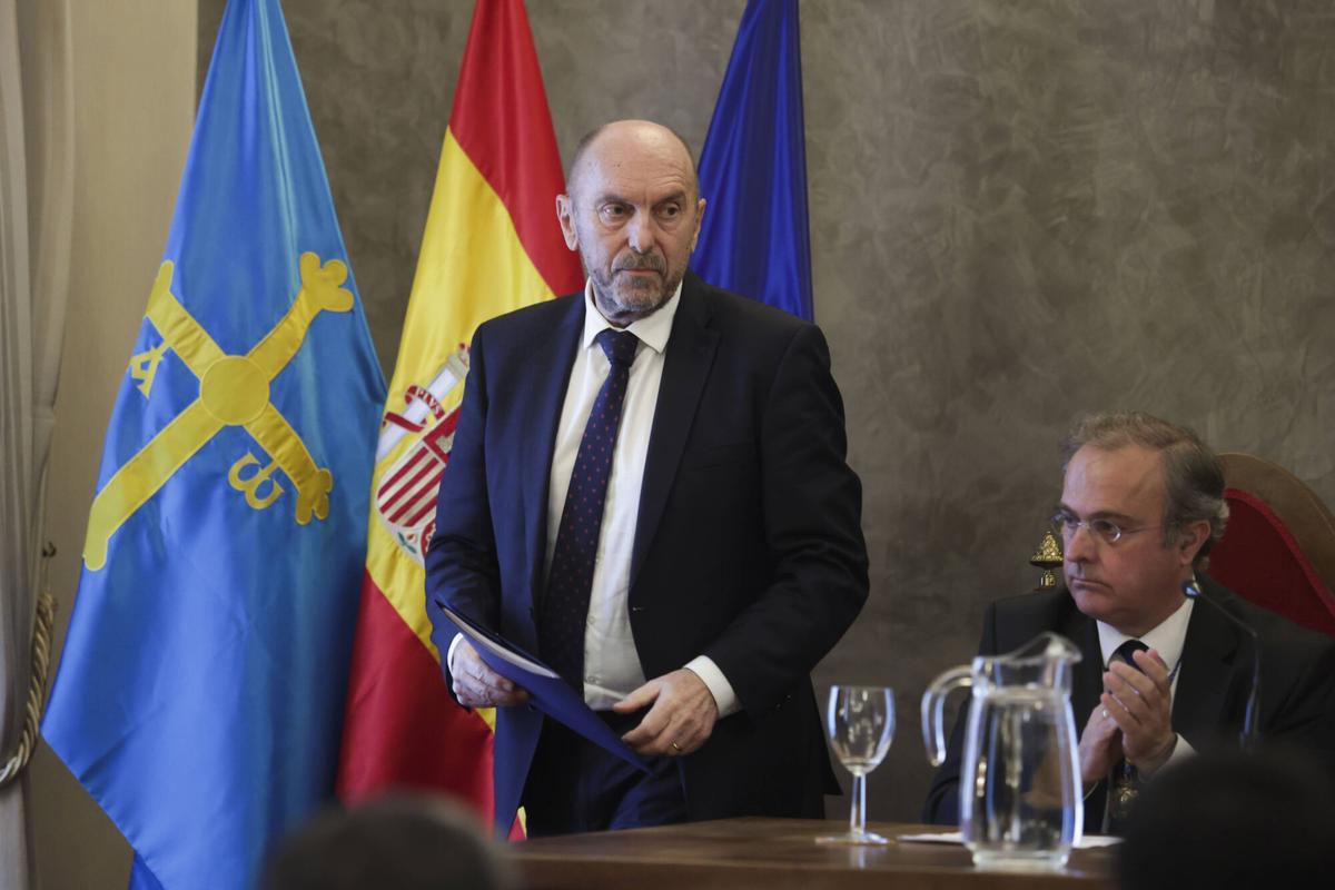 Todas las imágenes del ingreso de Juan Cofiño, presidente de la Junta General, en el RIDEA Todas las imágenes del ingreso de Juan Cofiño, presidente de la Junta General, en el RIDEA