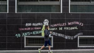 Institut Maragall: l’expressió artística de la vaga de mestres