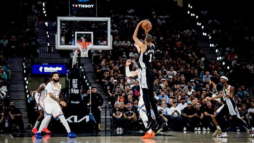 Los Spurs fuerzan el séptimo partido con una paliza a los Thunder