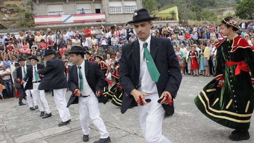 Danza de O Hío. // Santos Álvarez