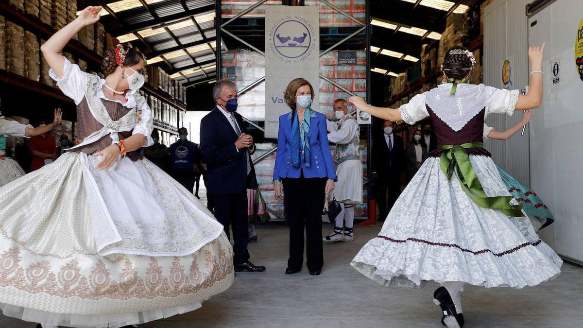 La reina Doña Sofía en La Pobla de Vallbona.