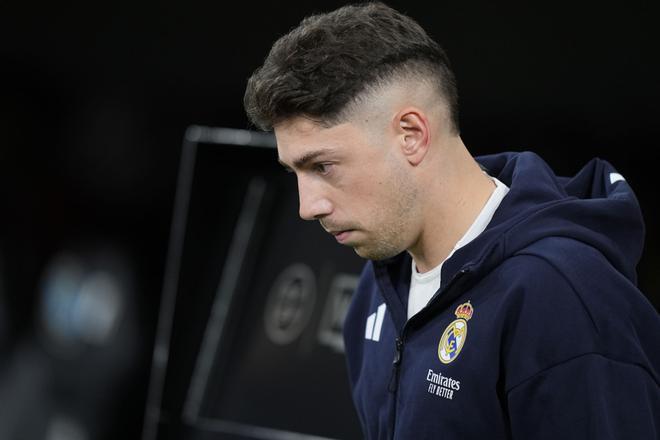Valverde, 10-14 días KO por un traumatismo craneoencefálico: "Golpeé accidentalmente contra una mesa, en ningún momento mi compañero me ha pegado"
