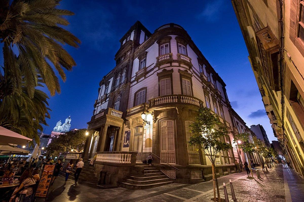 Biblioteca Insular de Las Palmas, Bibliotecas