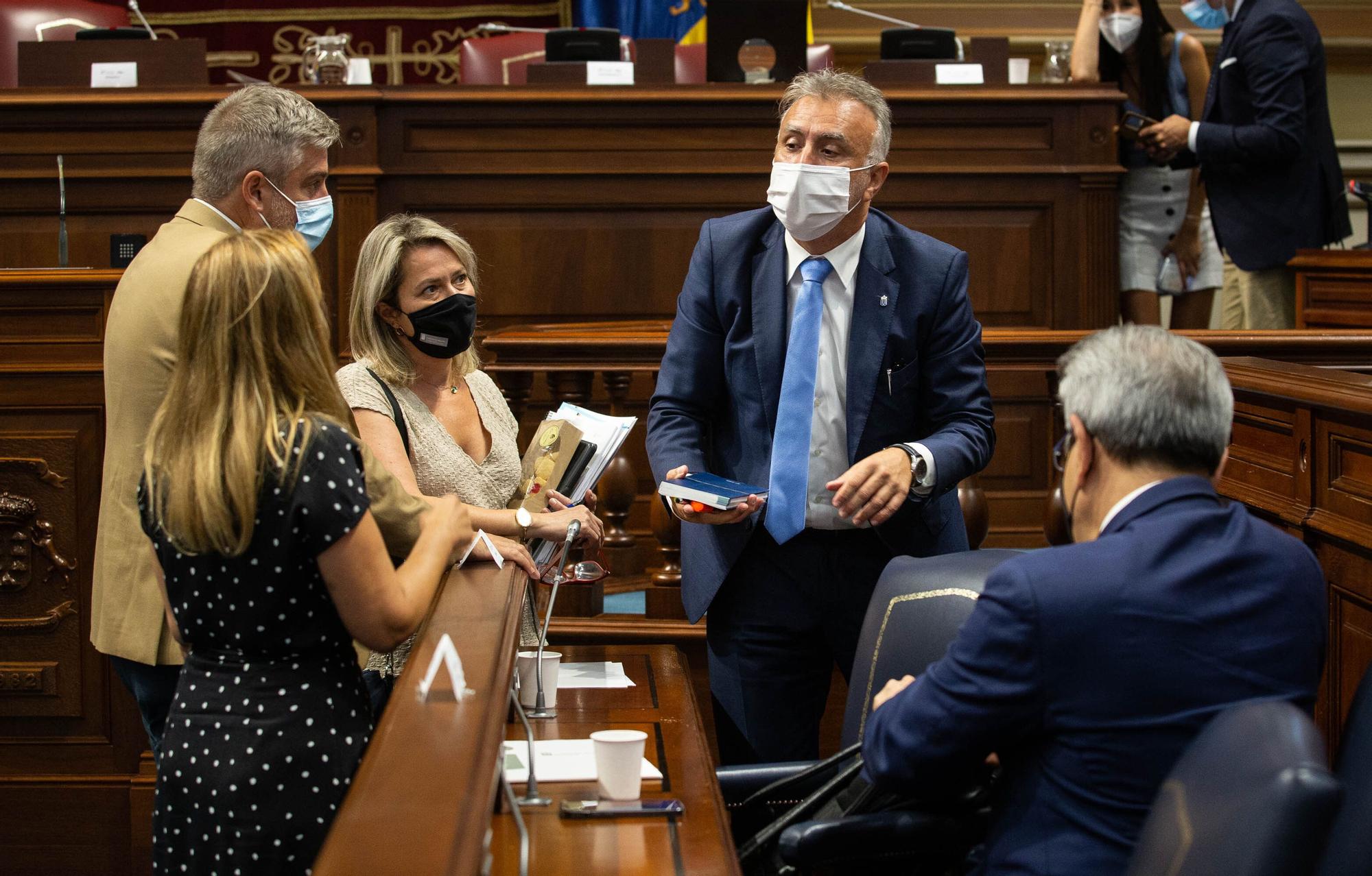 Pleno del Parlamento de Canarias