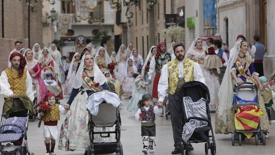 Ballester pide a la JCF hacer una tercera sesión de la Ofrenda "porque es necesario", garantiza la rotación de sectores y que las entidades invitadas desfilarán el día 16 siempre