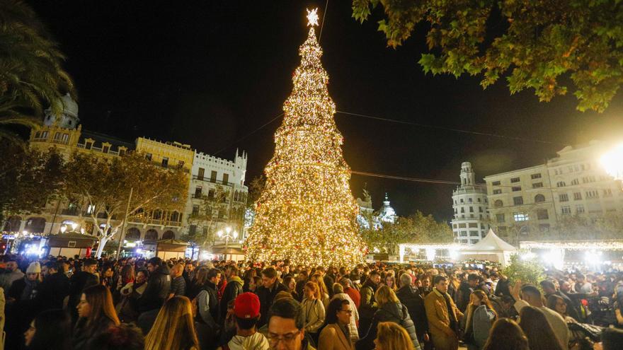 El gobierno de Catalá anuncia &quot;el triple de dinero&quot; para la iluminación navideña