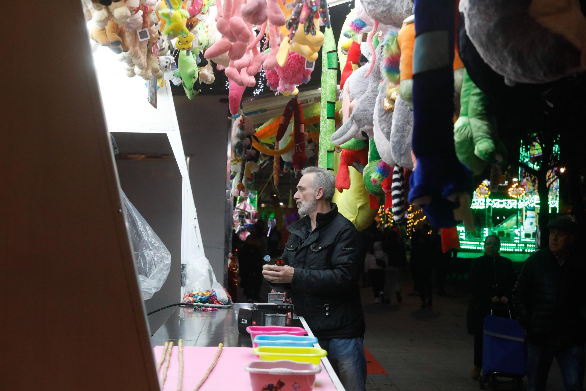 Las atracciones navideñas en la pista de La Exposición