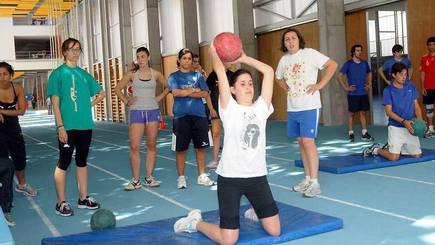 Participantes en las pruebas de acceso a Ciencias da Actividade Física e do Deporte. // Rafa Vázquez