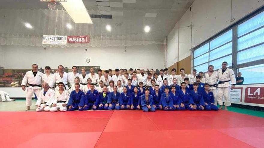 Una cinquantena de judokes del CTJudo Bages i Moianès participen en l’Stage d’Estiu amb Ilias Iliadis