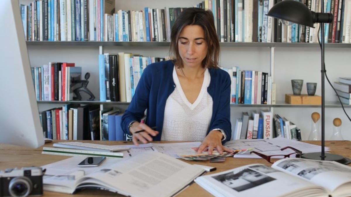 L'arquitecta Bea Portabella té despatx a Barcelona i està vinculada a Cadaqués.