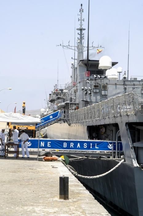 LAS PALMAS DE GRAN CANRIA 11-08-16 Barco de guerra Brasil. FOTOS: JUAN CASTRO