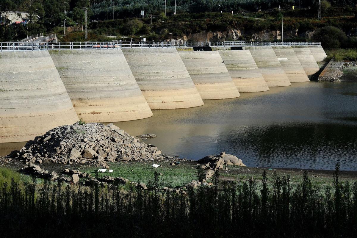 ESTADO ACTUAL DEL EMBALSE DE MEICENDE. PRESA. SEQUIA