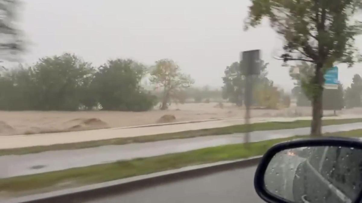 El río Ripoll, a punto de desbordarse en Ripollet