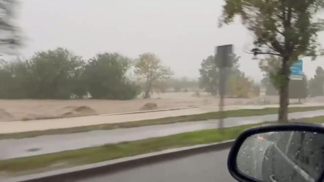 El río Ripoll, a punto de desbordarse en Ripollet