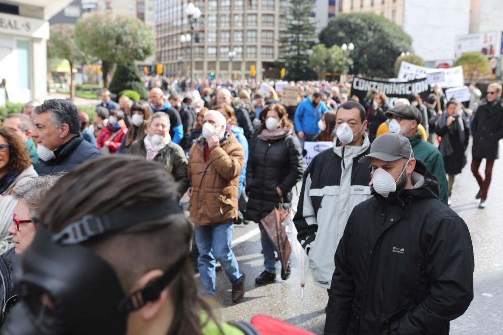 Manifestación en las calles de Gijón contra la contaminación en Asturias