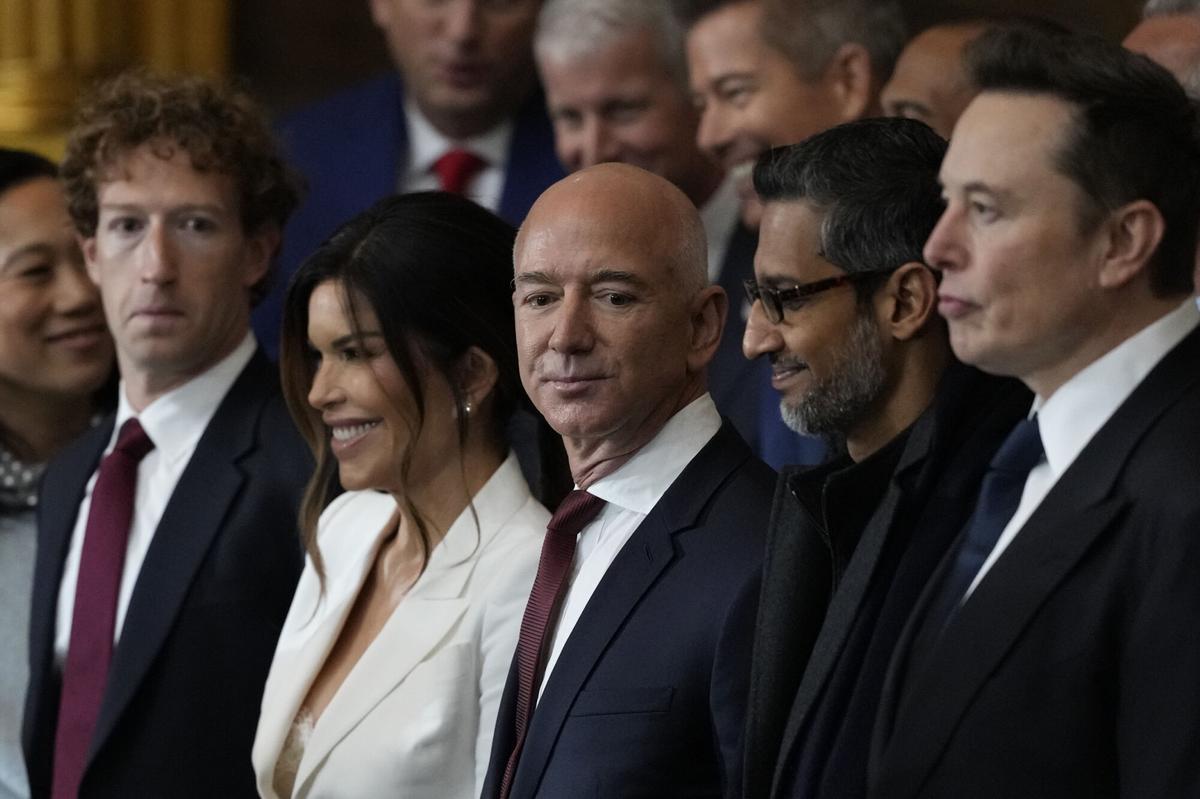 "Què lluny queda allò de llibertat, igualtat i fraternitat" "Què lluny queda allò de llibertat, igualtat i fraternitat"