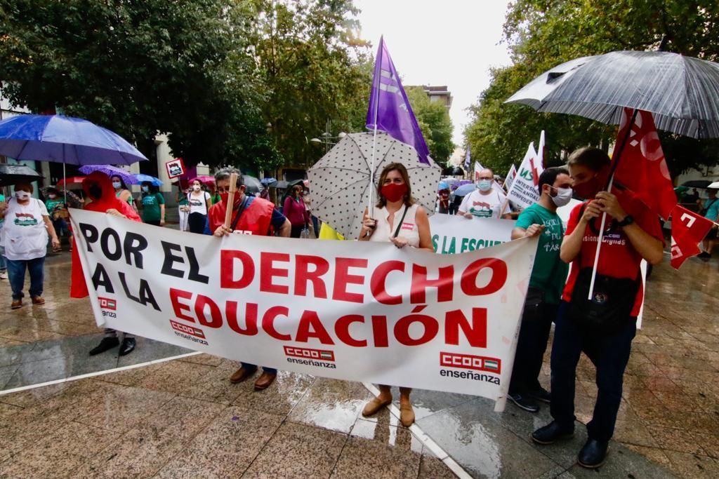 Huelga en la educación: las imágenes de la manifestación de Córdoba