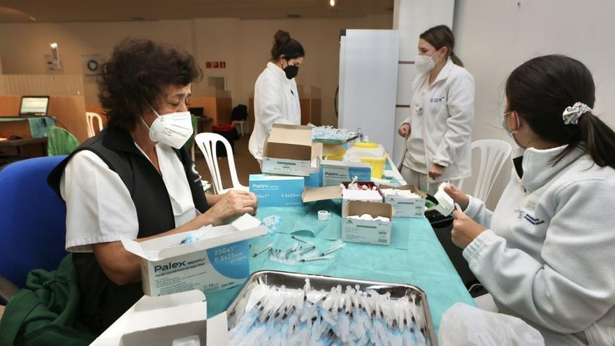Canarias continúa sin cambios en los niveles de alerta sanitaria por coronavirus