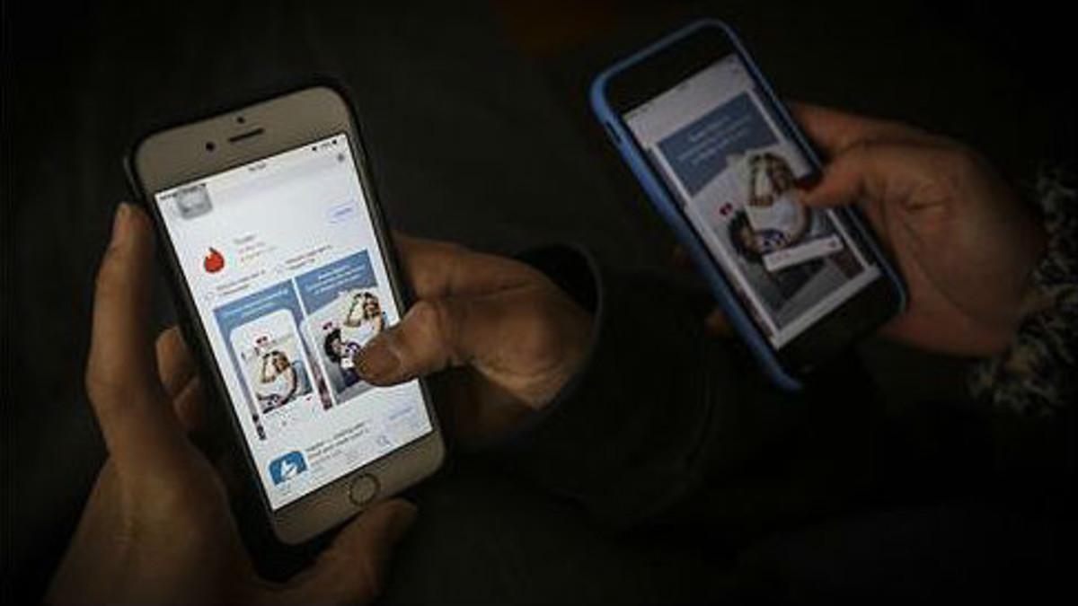 Los cambios anunciados por Facebook afectan la app movil de Tinder