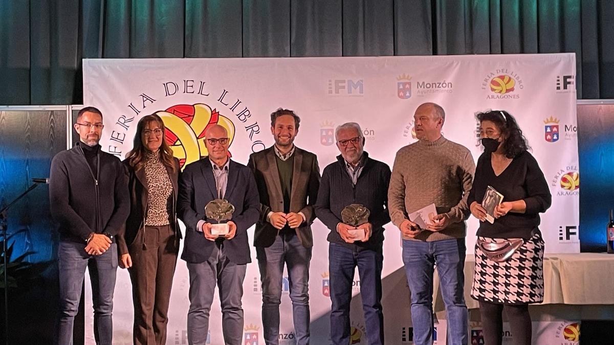 La Feria del libro aragonés de Monzón se cerró ayer con la entrega de los premios.