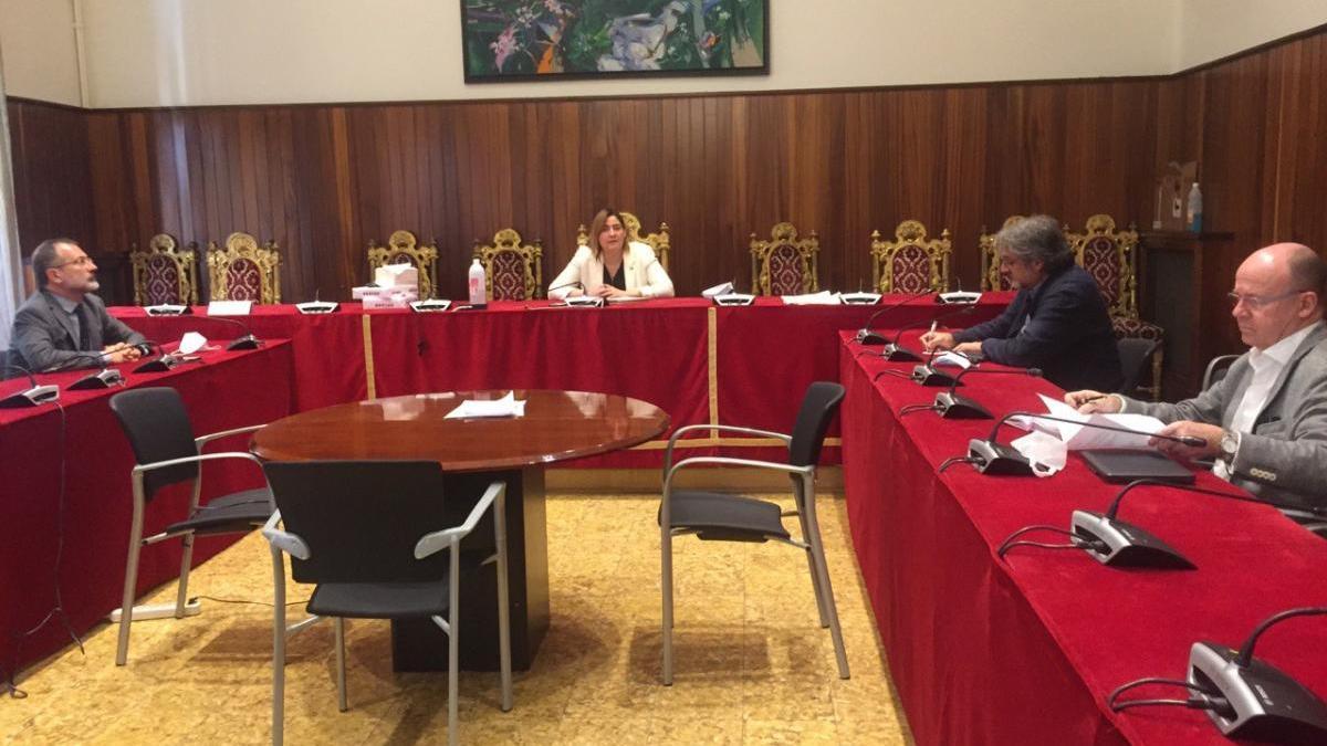 Imatge de la reunió del Govern amb Camil Cofan.