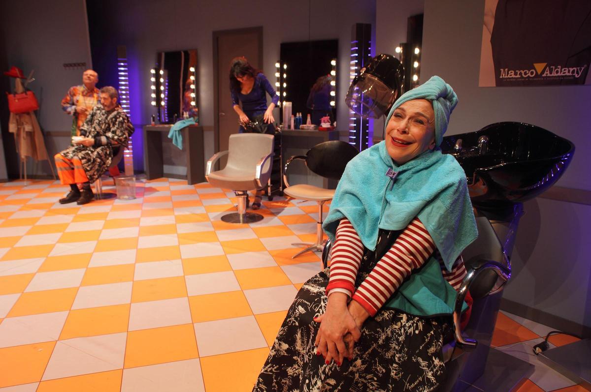 Escena de 'Por los Pelos', obra que está siendo representada en el Teatre Talia