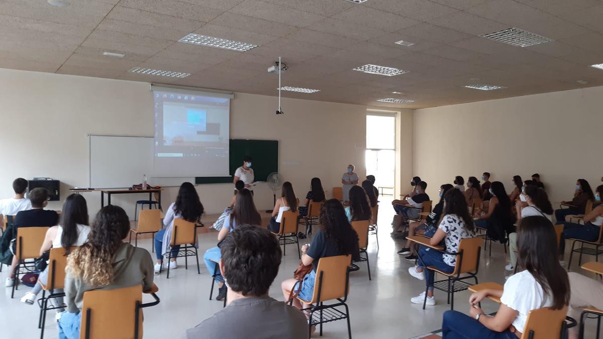 Presentación del curso en la facultad de Fisioterapia de la ULPGC