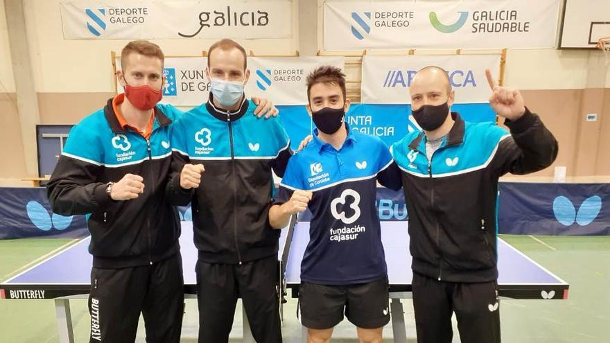 Jugadores del Real Cajasur Priego de tenis de mesa.