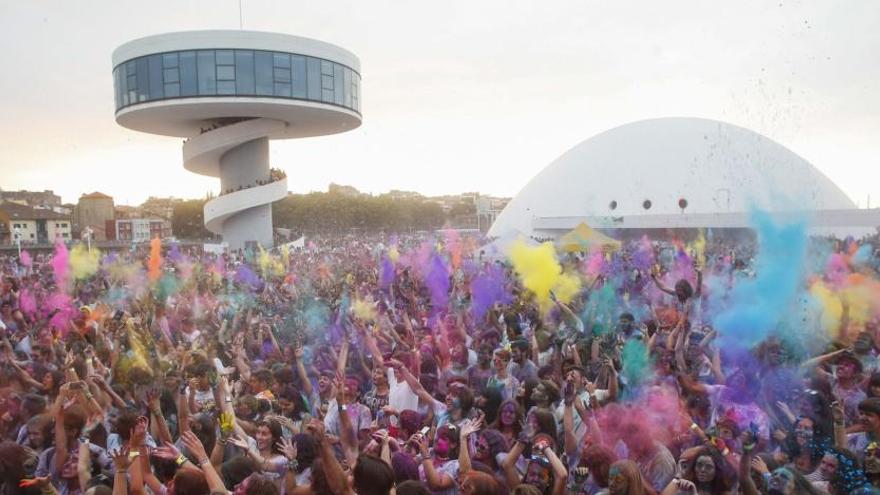 La Holi Party del Niemeyer, para San Agustín