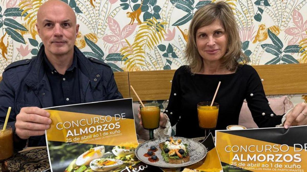 El concejal de Comercio y la alcaldesa presentan Saborotea.