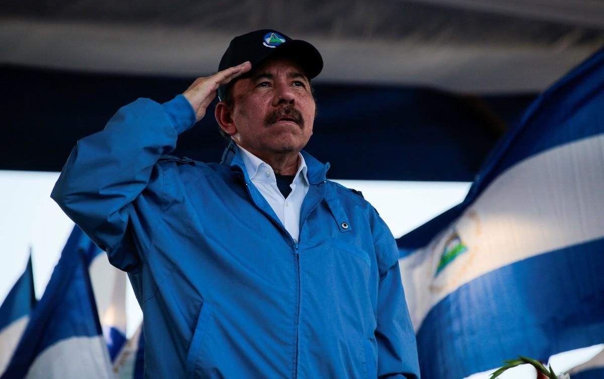 Nicaraguan President Daniel Ortega sings the national anthem during a march called  We walk for peace and life  Justice  in Managua  Nicaragua September 5  2018  REUTERS Oswaldo Rivas