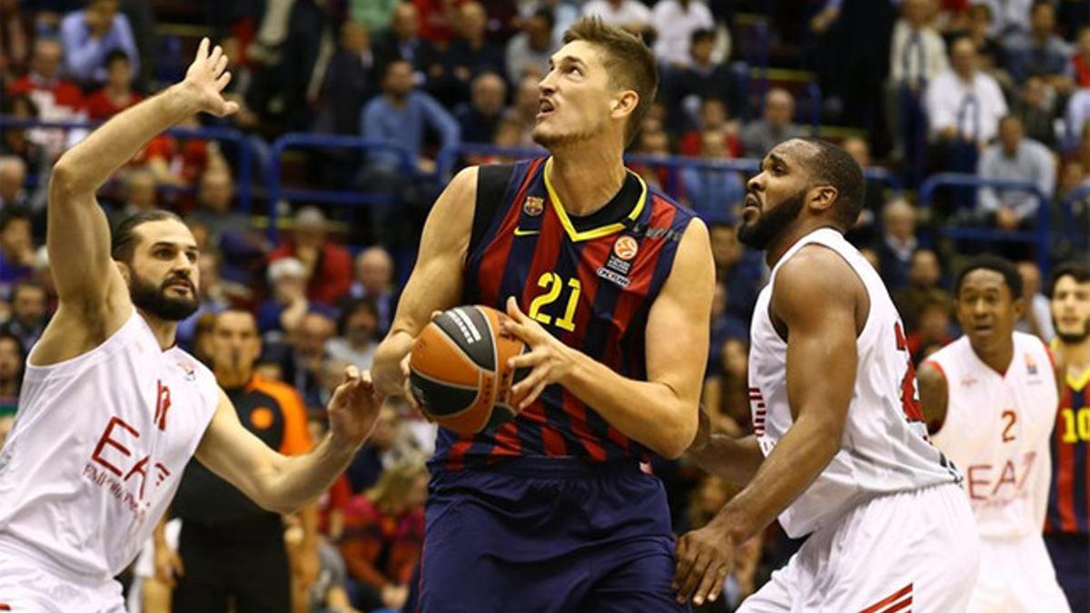 Pleiss anotó 16 puntos en el Mediolanum Forum